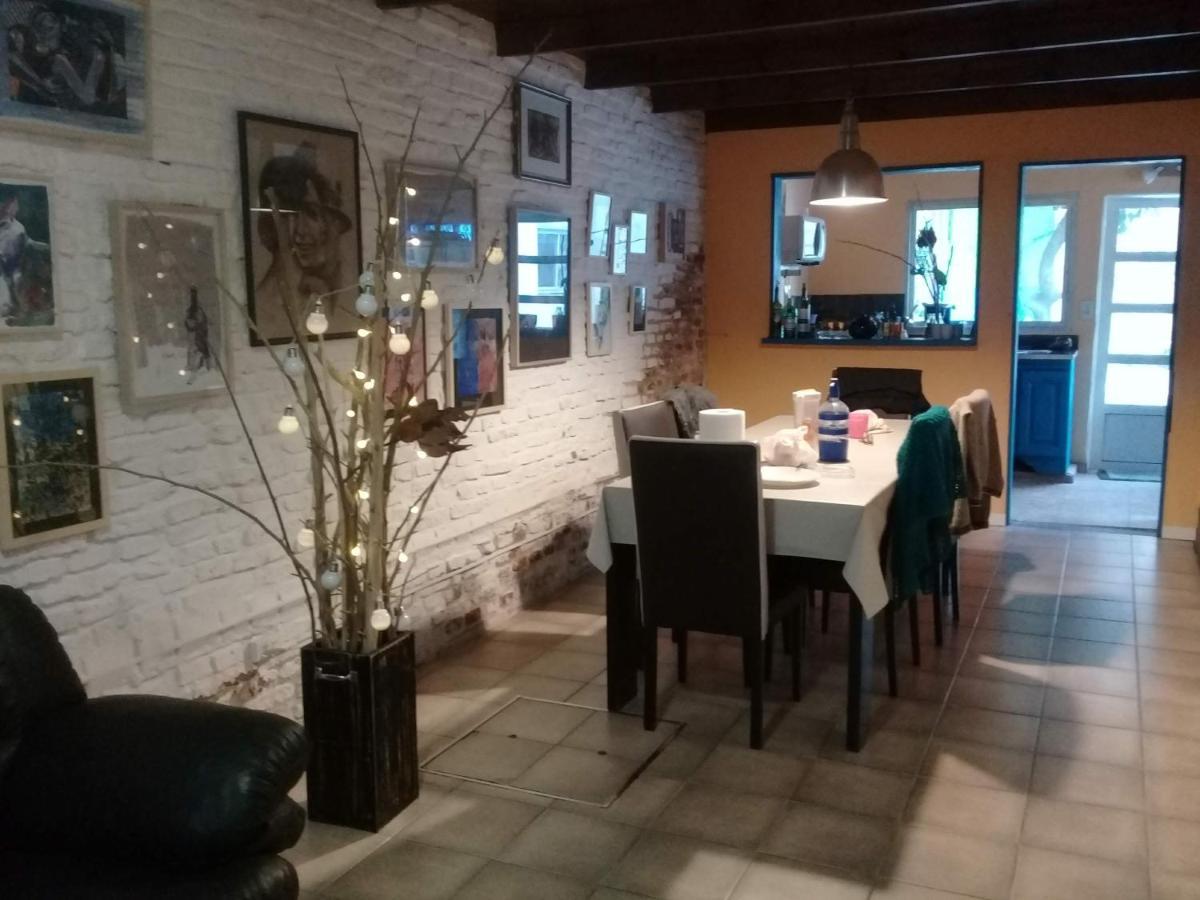La Casa De Los Murales Avellaneda  Exterior foto
